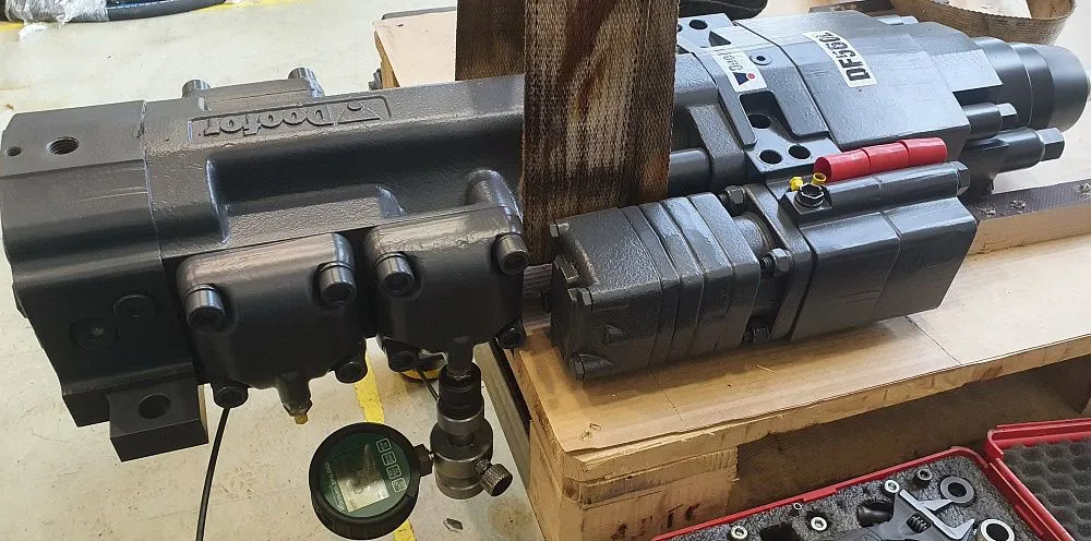 Заправка азотом камер бурового перфоратора DooFor DF650L