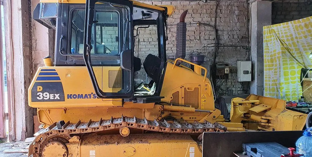 Ремонт гидросистемы бульдозера Komatsu D39EX-22